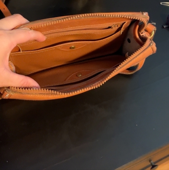 Selling this vintage handbag from dooney and burke. - Picture 2 of 6